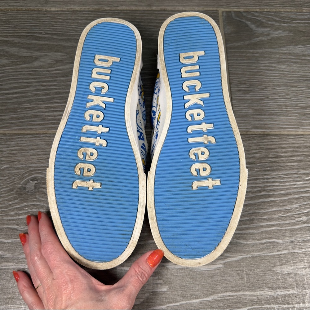 Bucketfeet Auntie Anne’s Pretzels Slip On Shoes Women’s 9 Men’s 7.5 - Picture 11 of 11